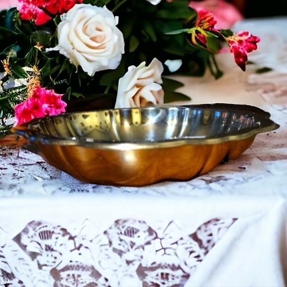 Vtg WM A. ROGERS Oneida Heavy Silver Plated Vegetable Salad Fruit Bowl - Picture 2 of 4